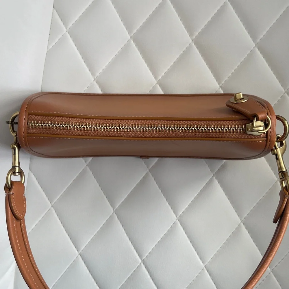 Coach Swinger 20 Caramel - Picture 5 of 15